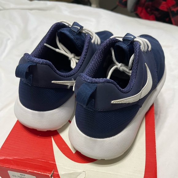 NIKE ROSHE RUNS - Picture 3 of 4